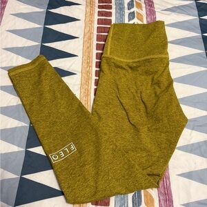 Fleo Women’s Medium 25” El Toro Leggings